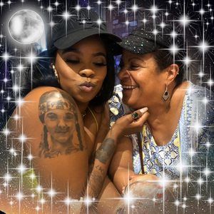 Meet your Posher, Anikai